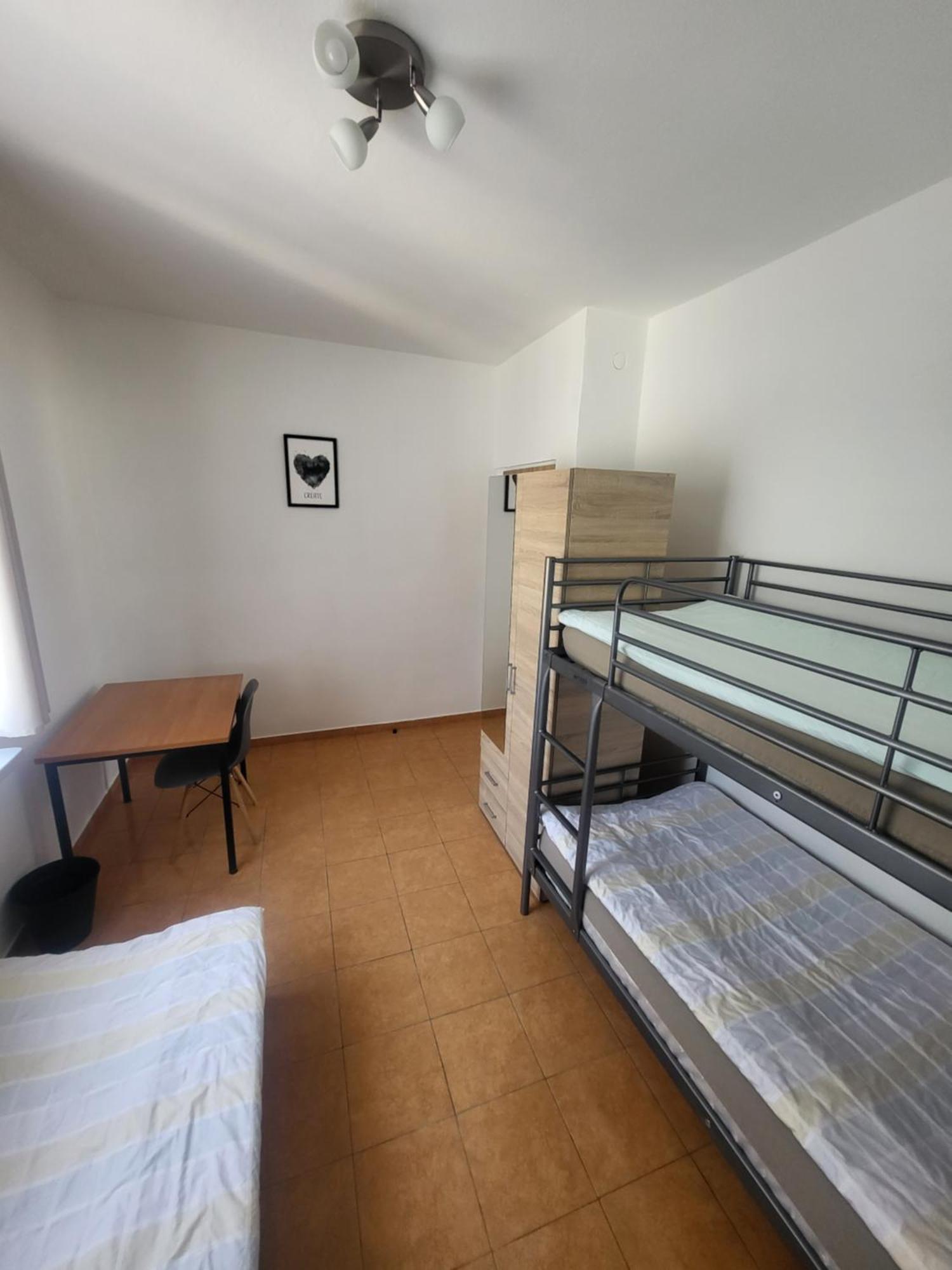 Rooms4Rest Popularna - Private Rooms For Tourists - Atr Consulting Sp, Z O,O, Warschau Exterior foto