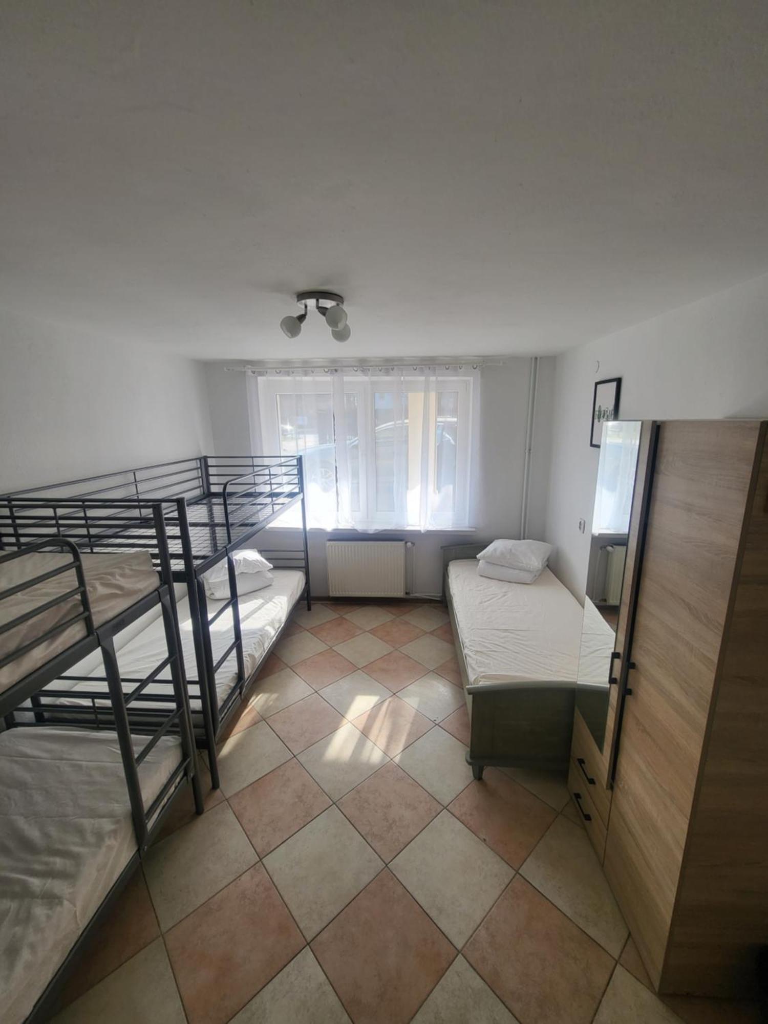 Rooms4Rest Popularna - Private Rooms For Tourists - Atr Consulting Sp, Z O,O, Warschau Exterior foto