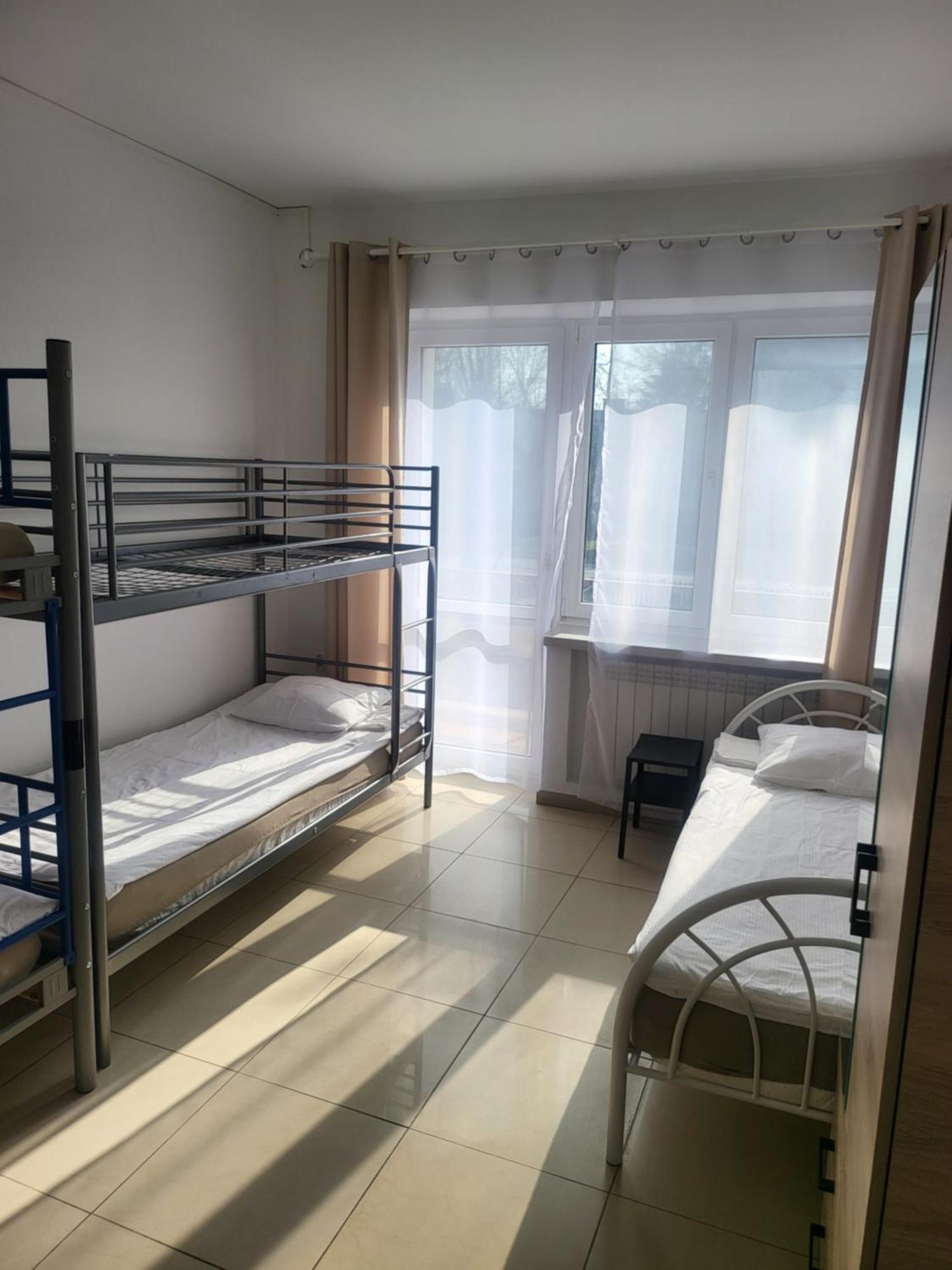 Rooms4Rest Popularna - Private Rooms For Tourists - Atr Consulting Sp, Z O,O, Warschau Exterior foto