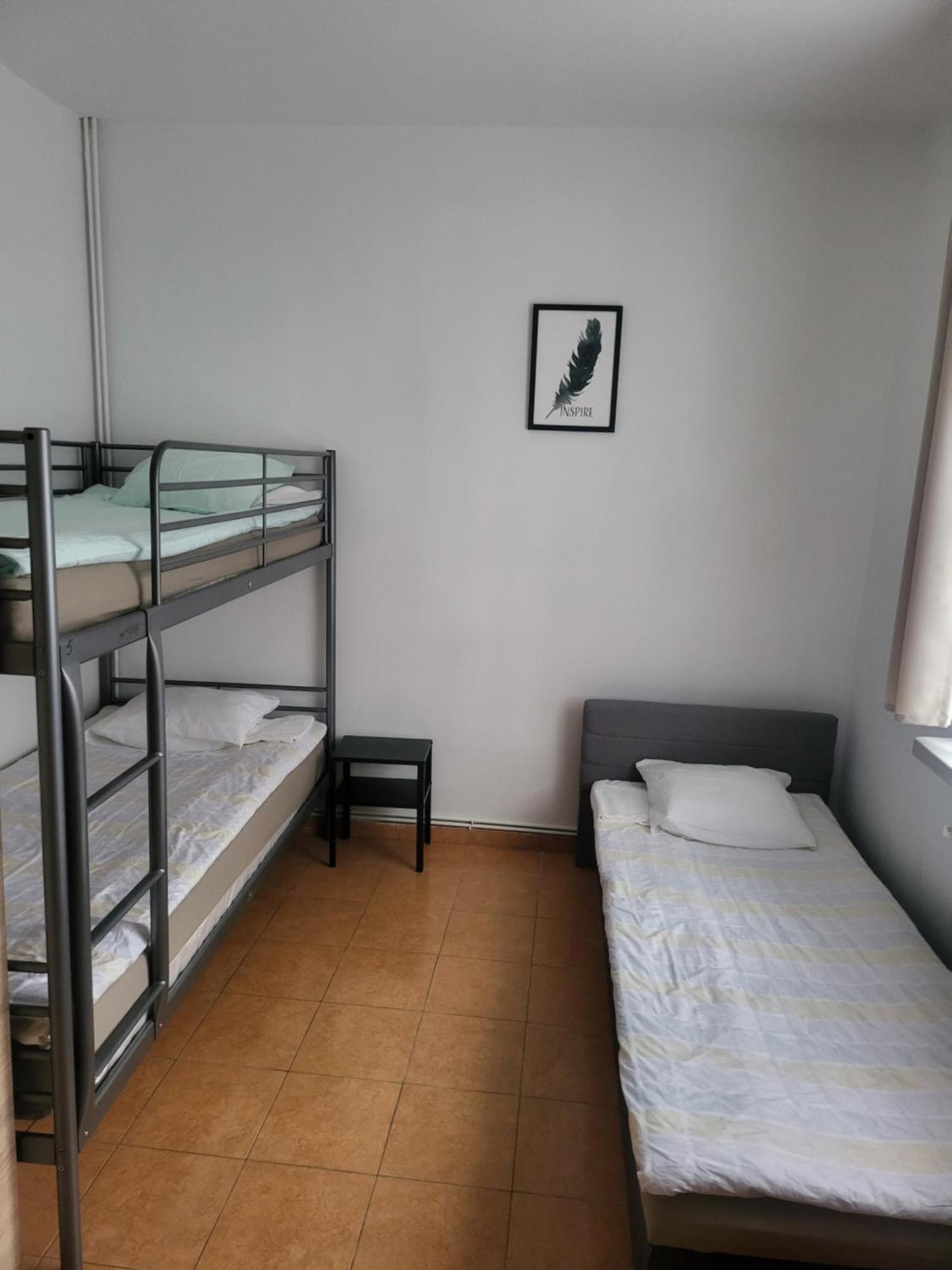Rooms4Rest Popularna - Private Rooms For Tourists - Atr Consulting Sp, Z O,O, Warschau Exterior foto